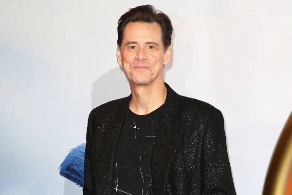 Jim Carrey Recalls Thinking He Had '10 Minutes Left to Live' During False Hawaii Missile Alert