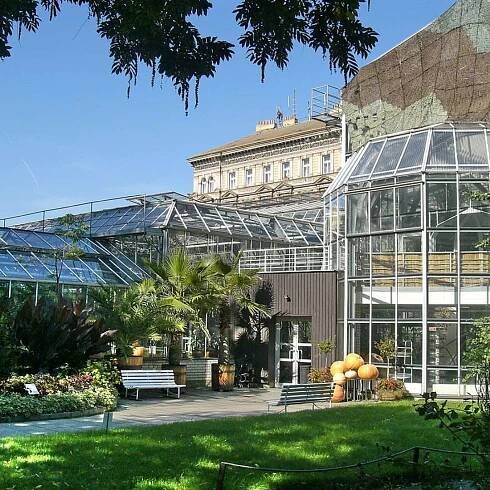Okolí areálu - Apartmány Praha | Albertov.eu