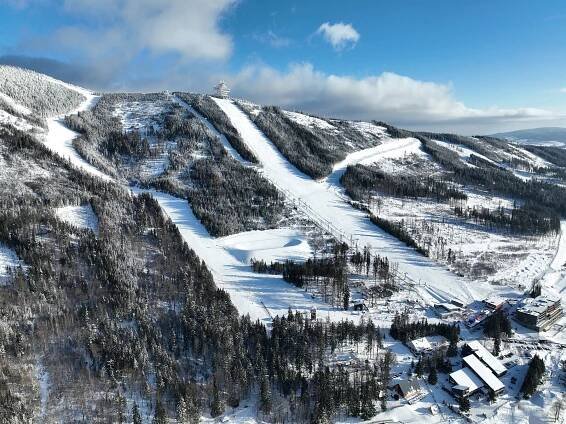 Resort na Dolní Moravě otvírá nejdelší sjezdovku v Česku, měří 3,7 kilometru