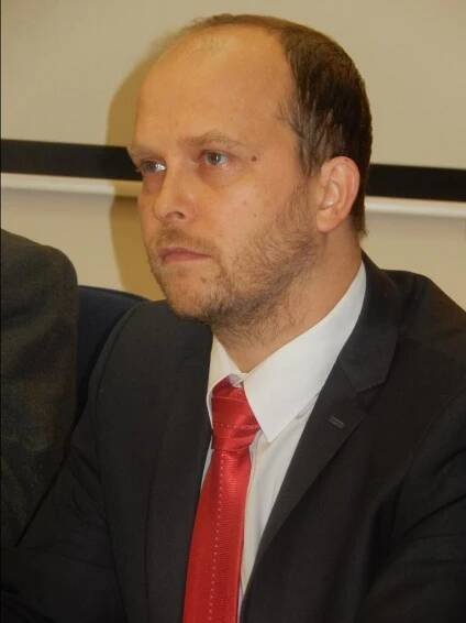 Tomáš Bouzek: Nevýhodné smlouvy obcí rušit lze!