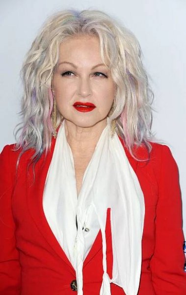 S těžkým srdcem hlásíme smutnou zprávu o milované zpěvačce Cyndi Lauper