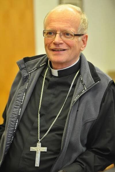 Loučení s biskupem Lobkowiczem: K rakvi mohou lidé v pátek, pohřeb bude v sobotu