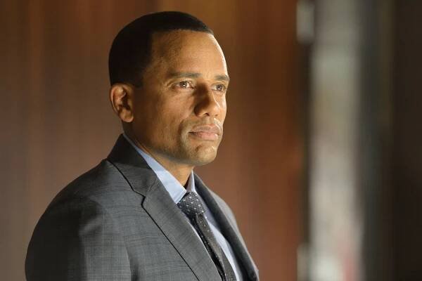 V utajení - Space (I Believe In) - Z filmu - Hill Harper