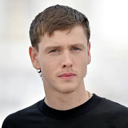 Harris Dickinson on Influencer Culture, Vine, and Starring in the Most Madcap Film of the Fall