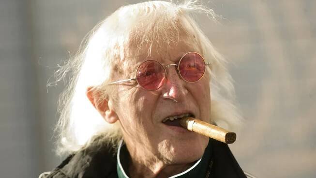 Savile podle svědků zneužíval i mrtvoly