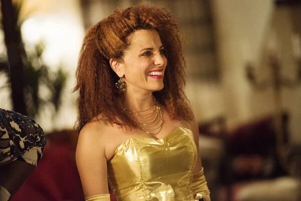 Jak přežít rozvod - Série 2 - Rule #72: It's Never Too Late to Be a Mean Girl - Z filmu - Alanna Ubach
