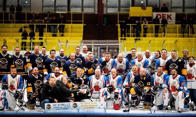 Exhibiční utkání v rámci oslav 10. výročí založení klubu HC Střelci JH - Město Jindřichův Hradec