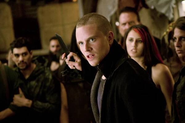 Rezistence - Z filmu - Jonny Weston