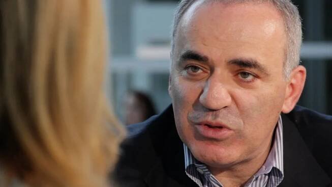 Nemá smysl být mučedník. Dnešní Rusko je horší než v sovětské éře, myslí si Kasparov