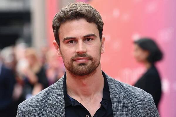 Theo James Net Worth