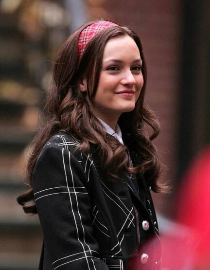 Leighton Meester in Gilmore Girls smiling and wearing a headband
