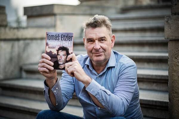 Tomáš Etzler Novinářem v Číně – vstupenky