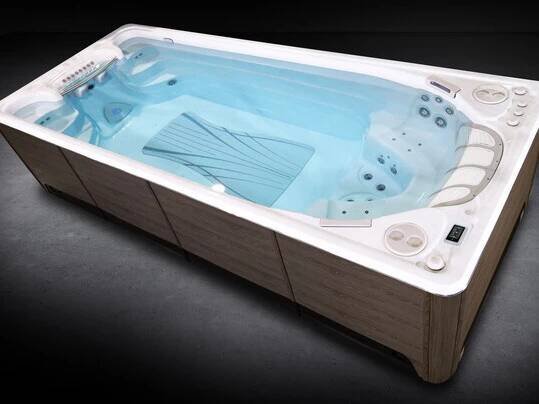 Swim Spa | CANADIANA