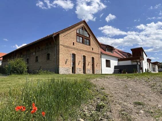 Kostelec nad Ohří - Dvůr Perlová Voda