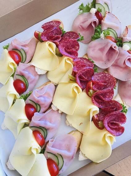 Delicious Italian Appetizer Box