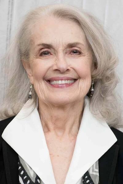 Mary Beth Peil herečka