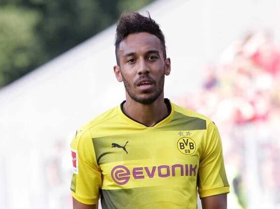 Odvaha mu rozhodně nechybí. Pierre-Emerick Aubameyang vyfasoval prokletou devítku - ePřehledně