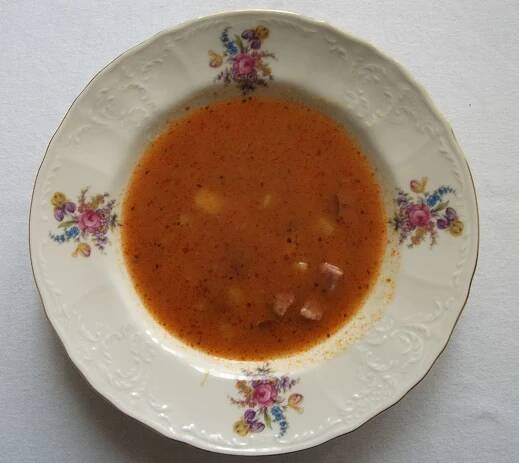 Recept: Tradiční česká gulášová polévka