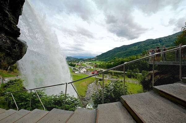 Tourist Facilities Steinsdalsfossen Waterfall - 