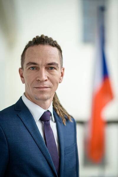 Ivan Bartoš