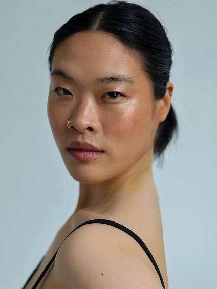Yasmin Thin Qi - inbetweenmodels