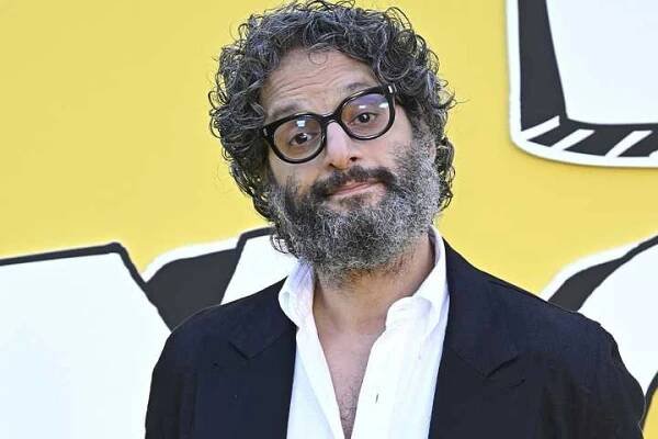 jason-mantzoukas