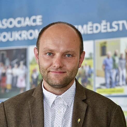Hvězdy Reflexu: Předseda asociace soukromého zemědělství ČR Jaroslav Šebek aneb Na traktoru na Letnou