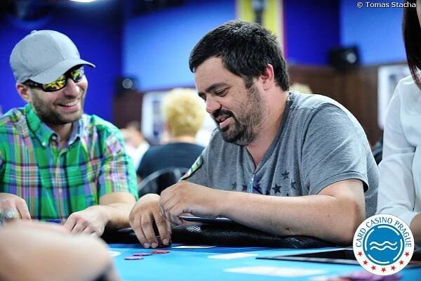 ČPT srpen: Po druhém dni jde na čelo Andreas Papageorgiu - POKERživě
