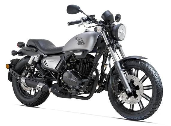 Keeway K-Light 125i nižší cena, nakedbike