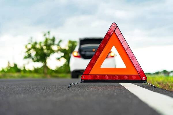 What to Do When Your Check Engine Light Comes on - FIXD