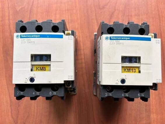 Stykač Schneider LC1D40 cívka 230V kontakty 40A - Elektronika