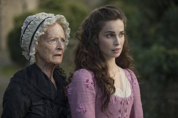 Poldark - Episode 8 - Z filmu - Caroline Blakiston, Heida Reed