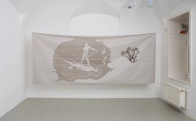 Krisztian KRISTÓF: Ice breaker, tissue paper, paraffin, wood, re-bar, rope, tar, iron, 163 x 407 x 63 cm