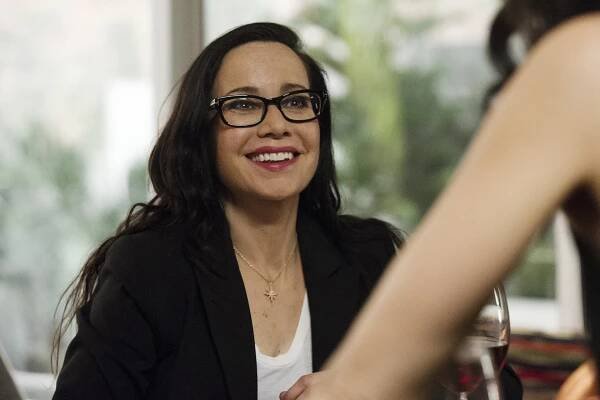 Jak přežít rozvod - Rule #174: Never Trust Anyone Who Charges by the Hour - Z filmu - Janeane Garofalo