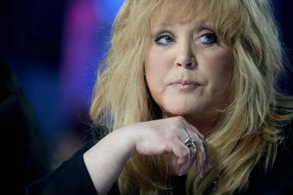 Alla Pugacheva, Russian Pop Star, Comes Out Against Ukraine War