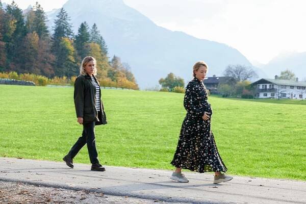 Lena Lorenz - Gegen den Schmerz - Z filmu - Judith Hoersch, Alina Fritsch