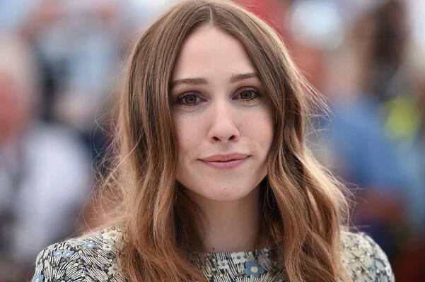 23 Astonishing Facts About Sarah Sutherland