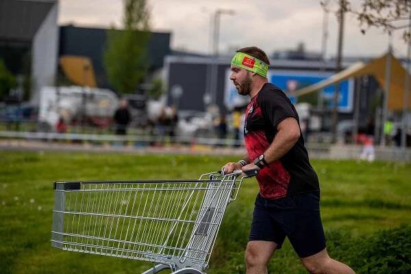 Běžecký překážkový závod Gladiator Race, 13. května 2023, Ostrava.