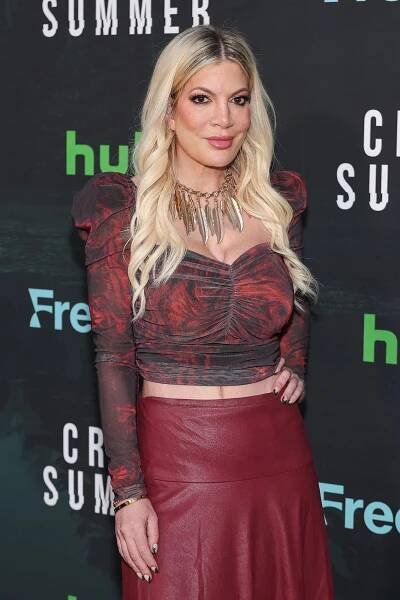 FOTO: Tori Spelling 2023 – stránka 1