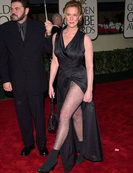 Elizabeth Perkins 2000 Golden globes