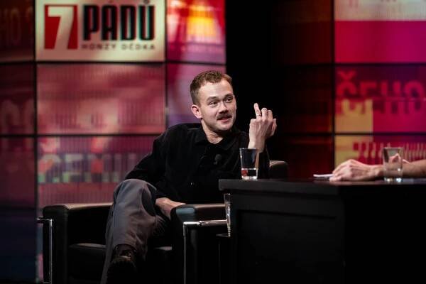 Adam Ernest v talkshow 7 pádů Honzy Dědka