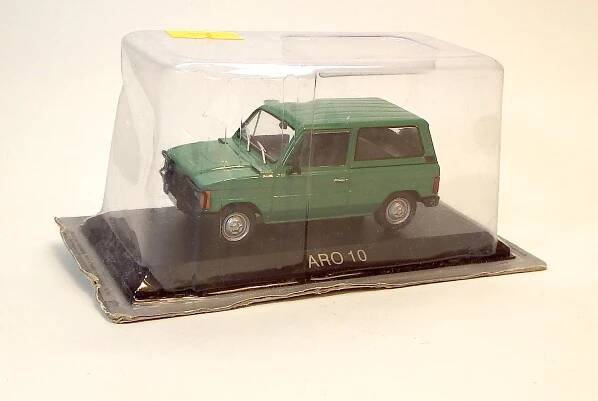 1:43 ARO 10, bazar - DeAgostini