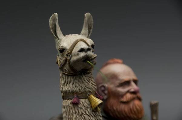 Dwarf & Llama – Chaotic Throne