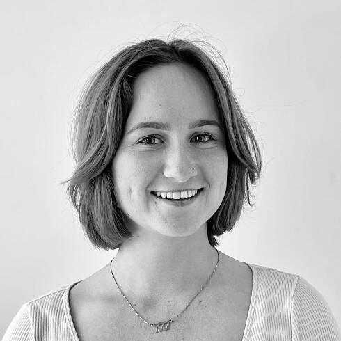 230420 Emma Smith BW
