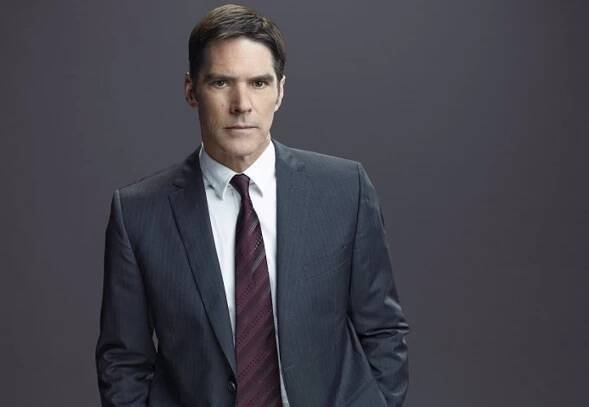 Thomas Gibson má narozeniny.