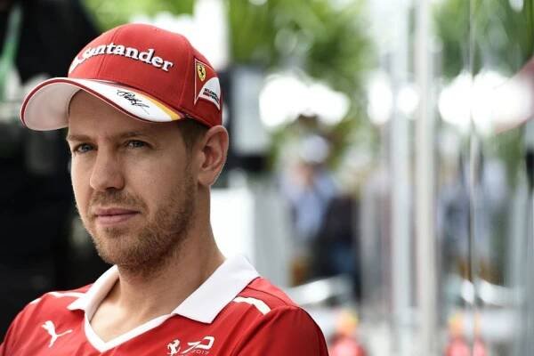 Sebastian Vettel po šesti letech končí u Ferrari. To mu smlouvu nabízelo