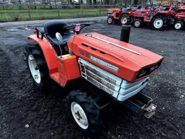 Kubota B1500 - Traktor: obrázek 5