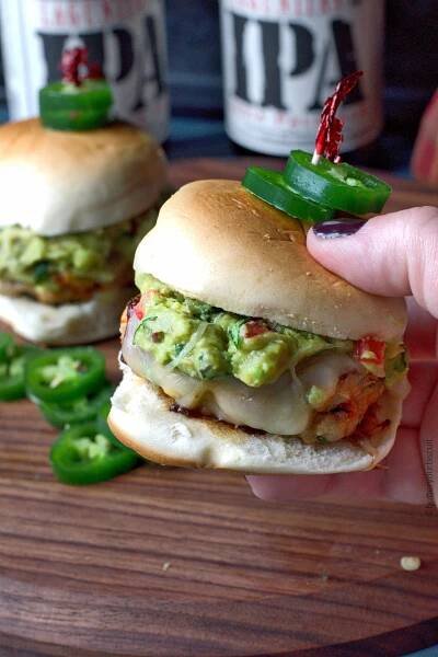 Jalapeño Pepper Jack Kuřecí slidery s guacamole-máslem Your Biscuit 8
