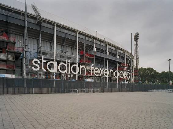 Soubor:Detail, belettering Stadion Feijenoord - Rotterdam - 20349852 - RCE.jpg – Wikipedie