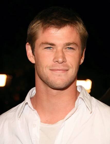 Chris Hemsworth of Thor Celebrates His 33rd Birthday